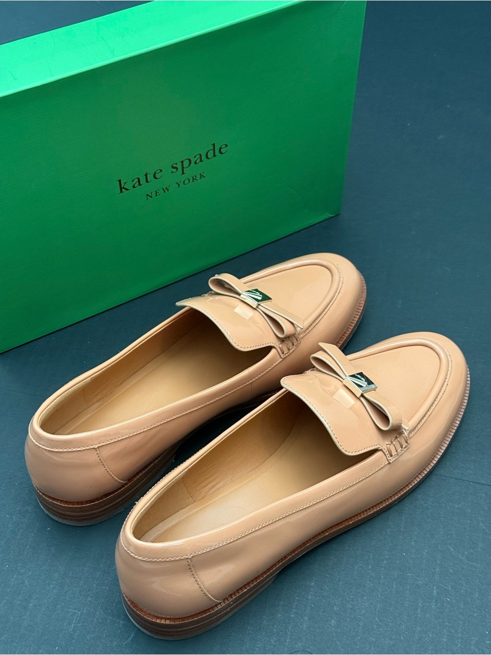 kate spade Beige Bow Leather Loafers Size 11 NEW - Picture 4 of 13
